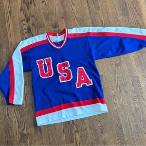 Maska Vintage USA Hockey Jersey, Medium